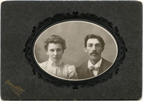 free Victorian printable cabinet card sepia photograph couple